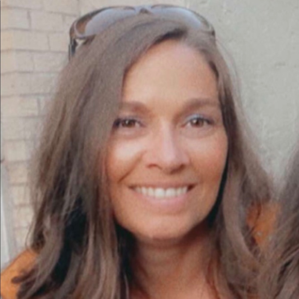 Meet your Posher, April